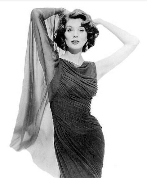 Suzy Parker: Impossibly Beautiful .